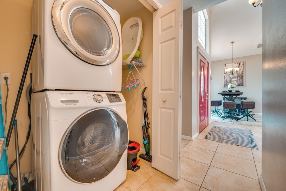 11 Mi to Disney: Home w/ Game Room & Heated Pool