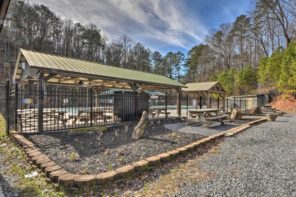 Coosawattee River Resort Home Mins From Blue Ridge view 4