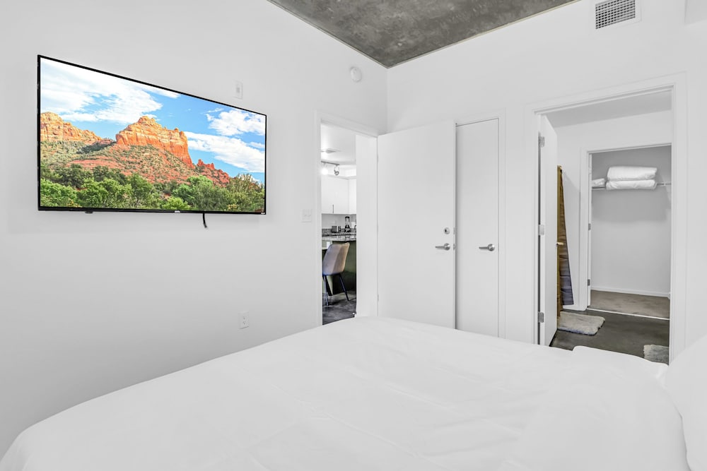 Phoenix Urban Luxury Escape