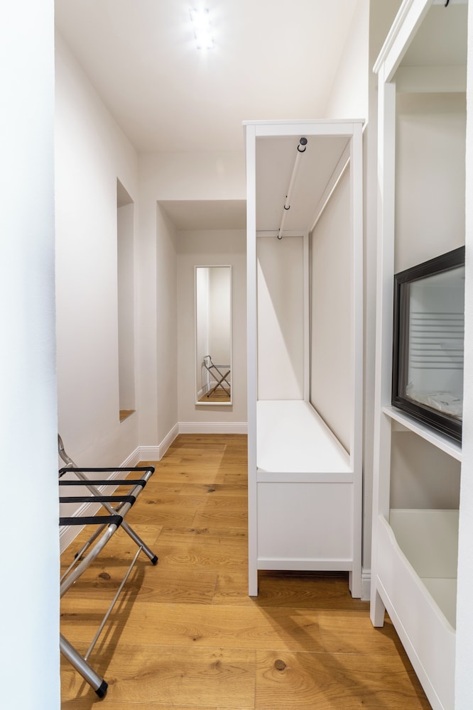 Leovinci rooms
