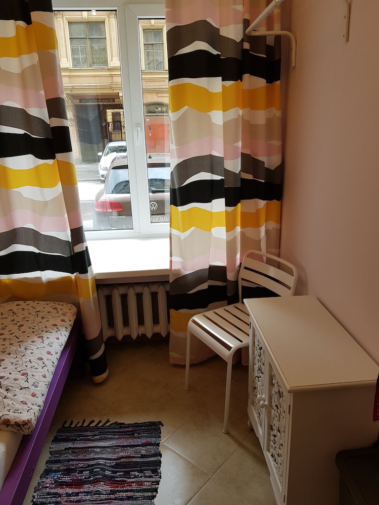 Hostel Makarena
