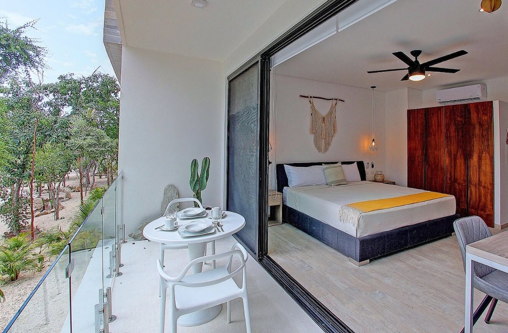 Trendy Studio, PANORAMIC D 202 – By Salt-Kisses view 3