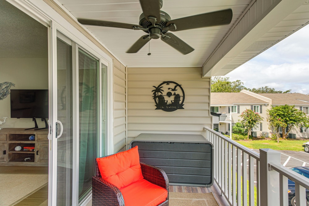 Condo w/ Amazing Amenities: 1 Mi to Beach! - Property Image 12