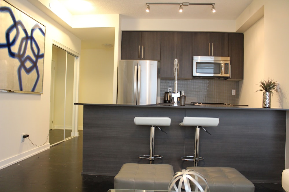 Executive Skyline Suites