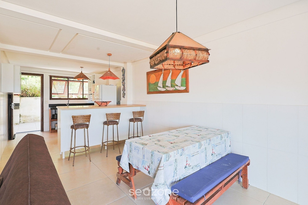 3 B Beachfront House w/ Barbecue Bombinhas Sdn042