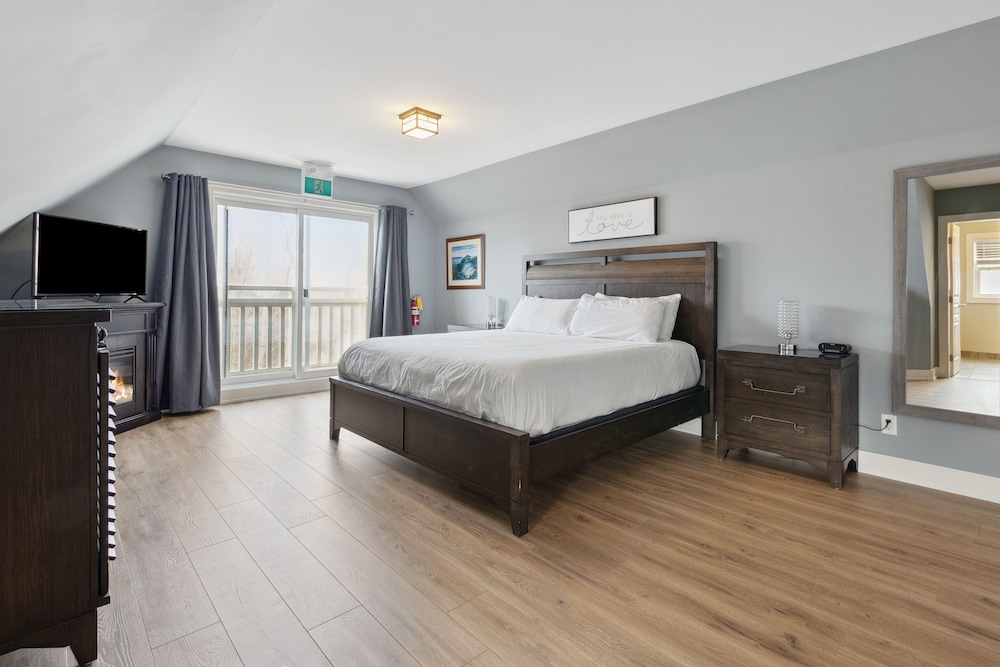Rivergrass Condos