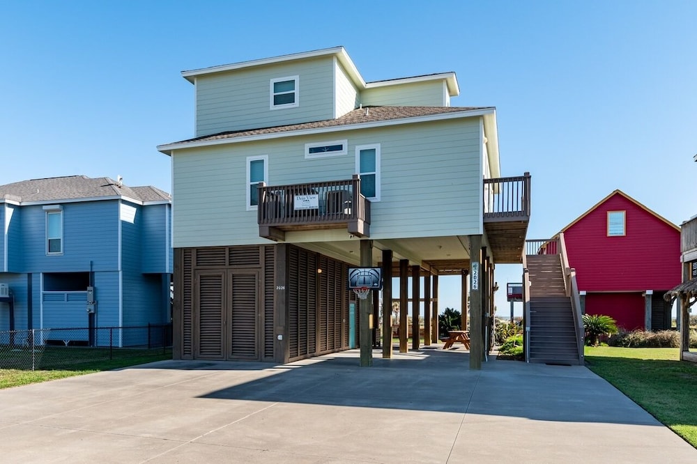 Deja View 3 Bedroom Home