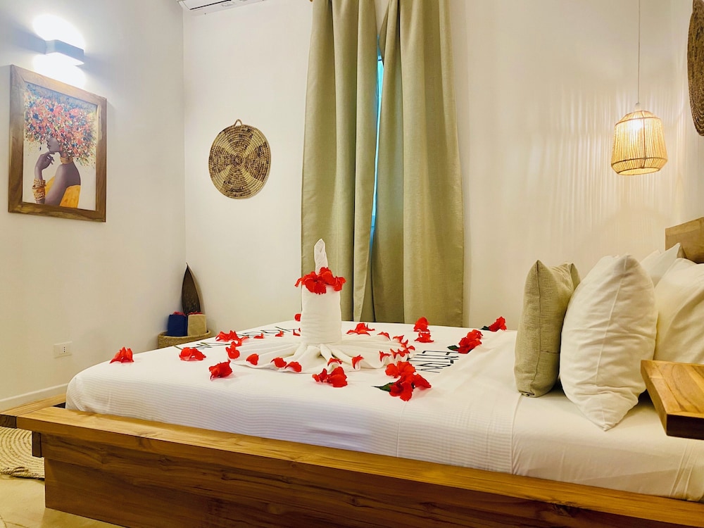 Luxury Lions Villas Zanzibar - with Private Cook&Infinity Pools