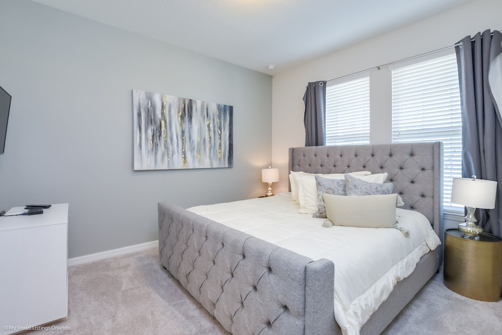 7 BD 5 BH Villa Game, Pool and Spa - Image 3