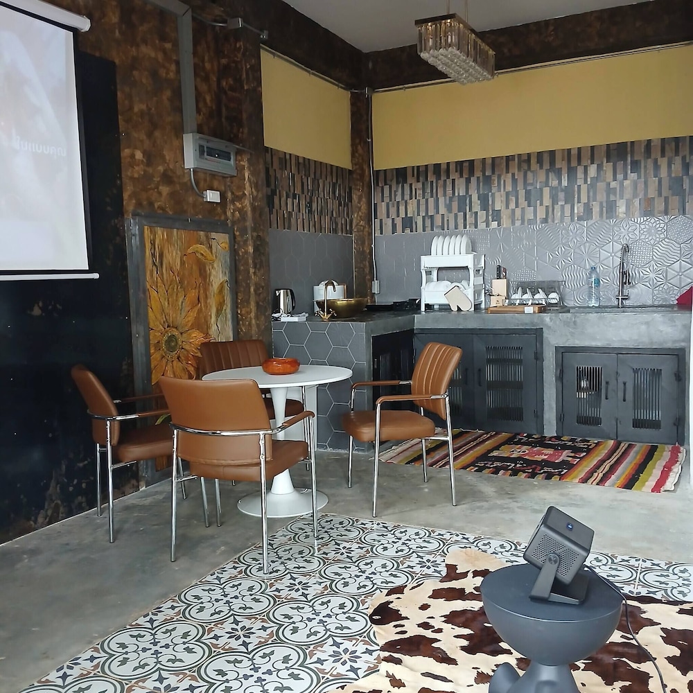 Tim & T Studio Art of Living