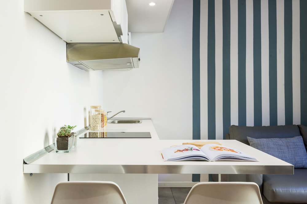 Home at Hotel Copernico Apt