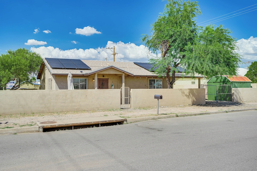 Tucson Retreat w/ Fire Pit: 4 Mi to Downtown! view 5