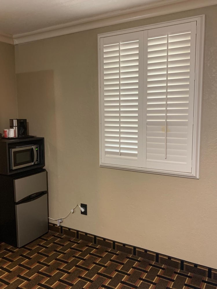 Budget Inn
