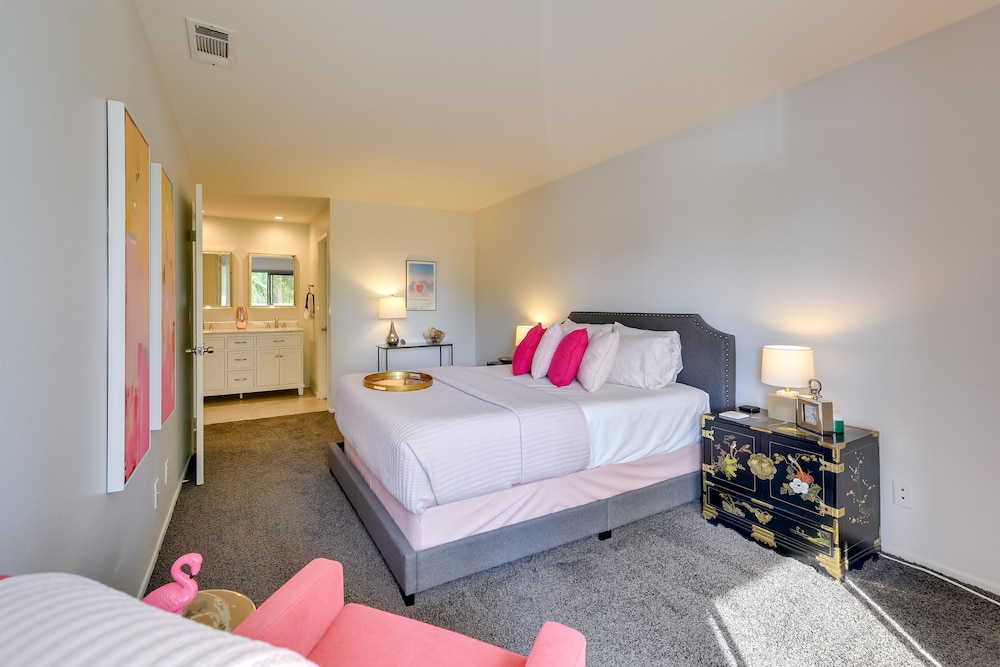 Pet-friendly Rancho Mirage Townhome w/ Pool! view 4