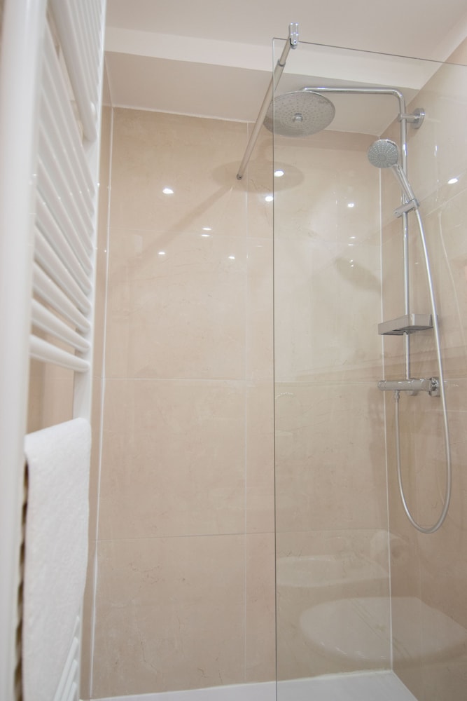 Klemi en Trento — bathroom