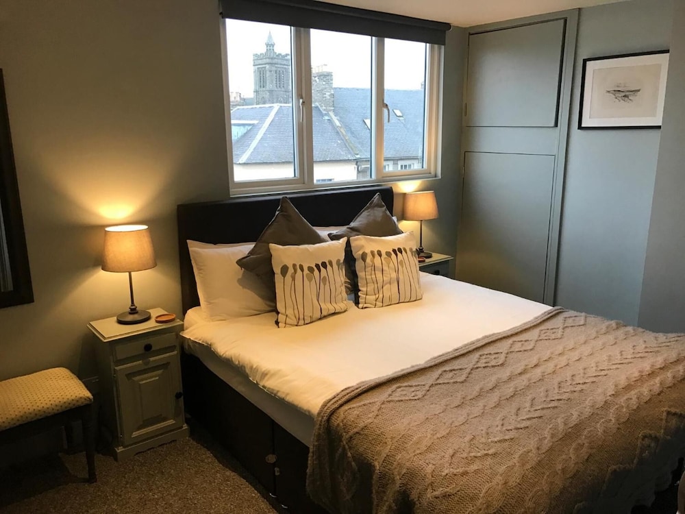 The Central Guest House