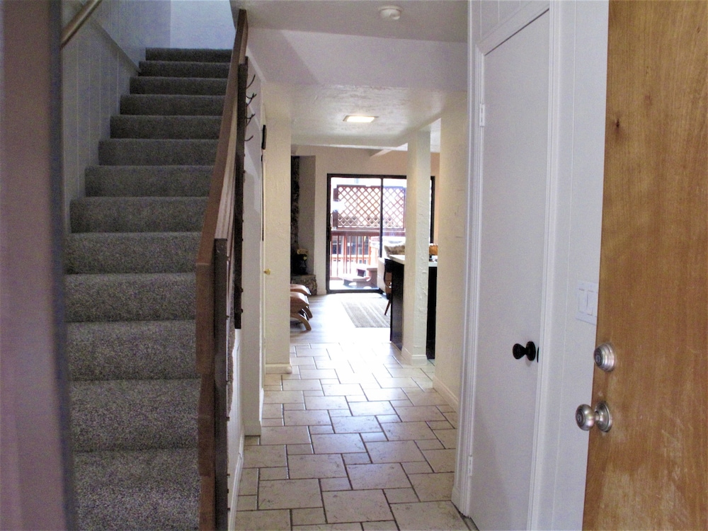 Snow Summit Townhouse Rentals & Sales