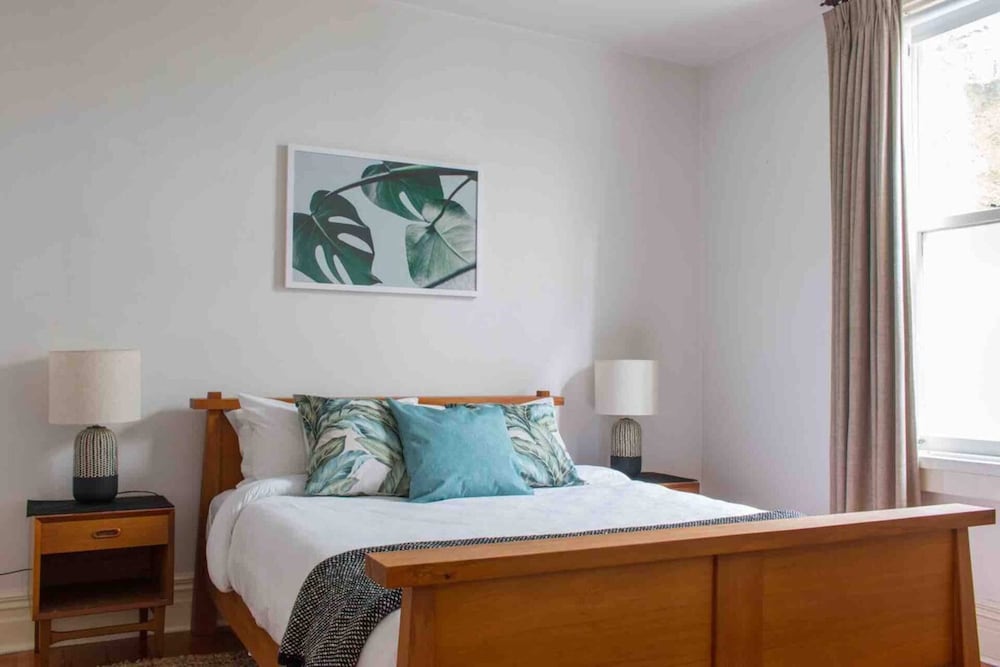Cosy 3 Bedroom Villa in Freeman's Bay view 4