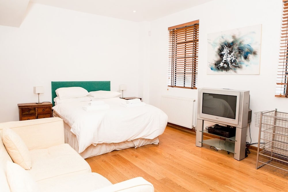4 Bedroom Flat near London Eye