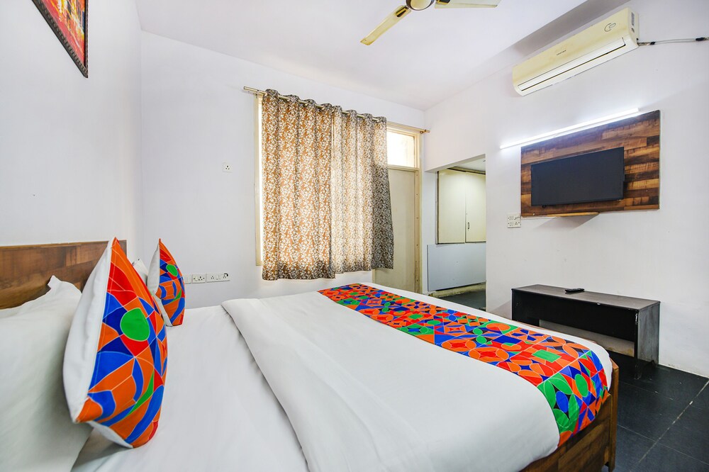 FabHotel The White Orchid