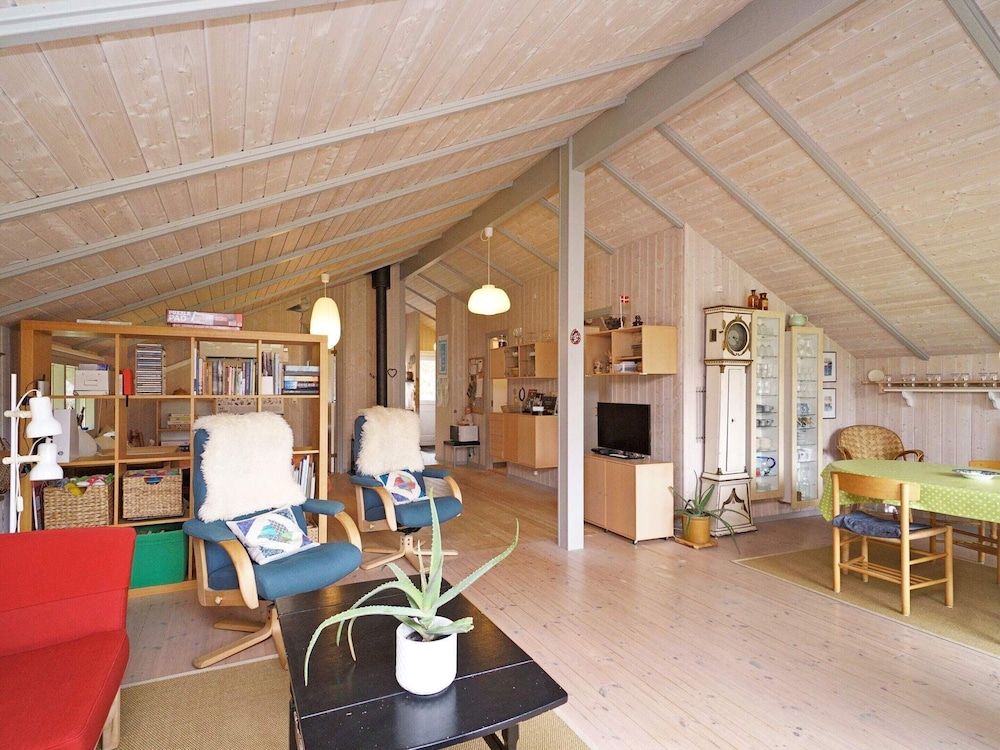 6 Person Holiday Home in Gilleleje view 5
