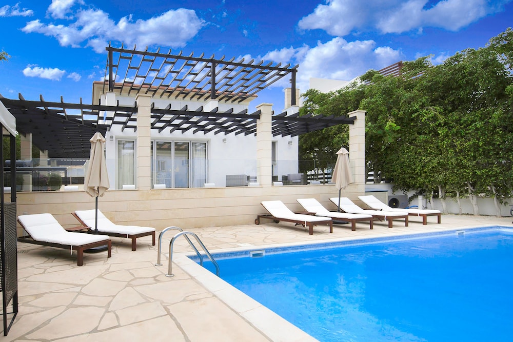 Villa Ariana