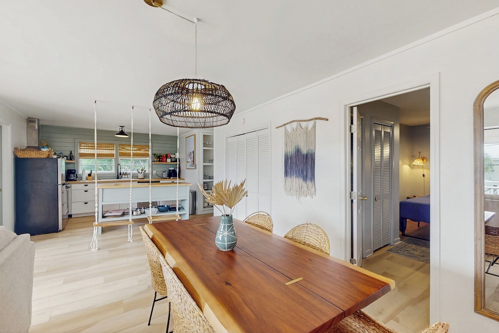 Entire House - Serenity in Surf City