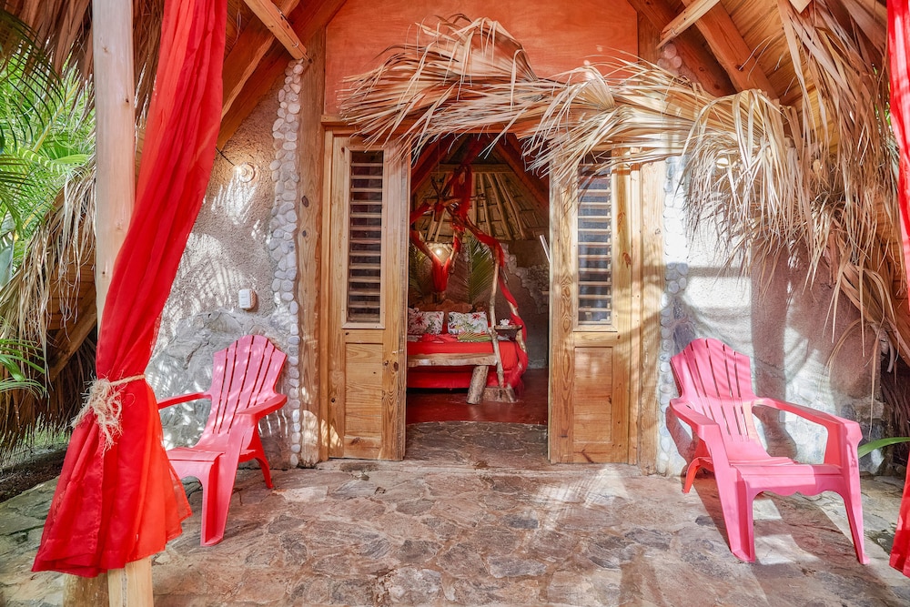 CHALET TROPICAL Hotel & Restaurant-Pizzeria
