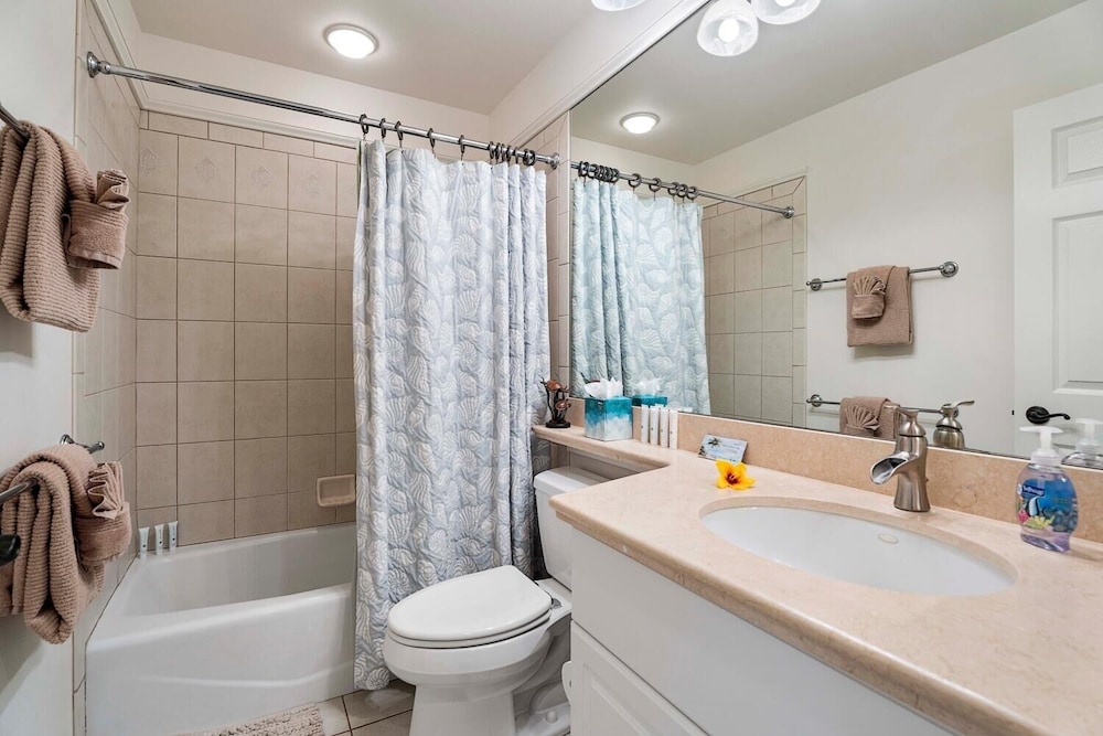Colony S At Waikoloa Beach Resort #2204 2 Bedroom Condo by RedAwning