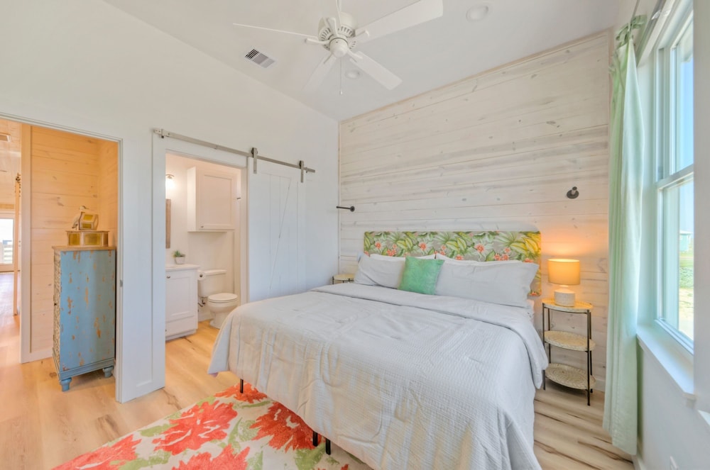 Island Girl by Avantstay Private Pool Prime Beach Access