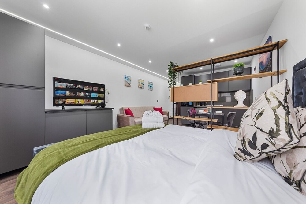 Chic Studio in Golders Green Near Tube Station
