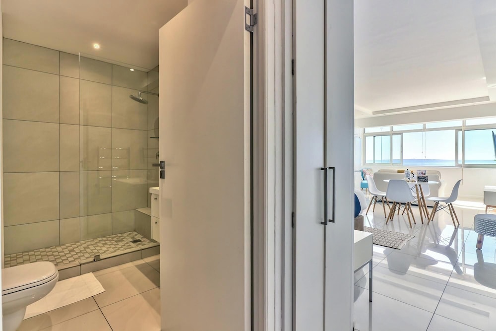 Mouille Point 1bed Apartment w View Seatide Studio
