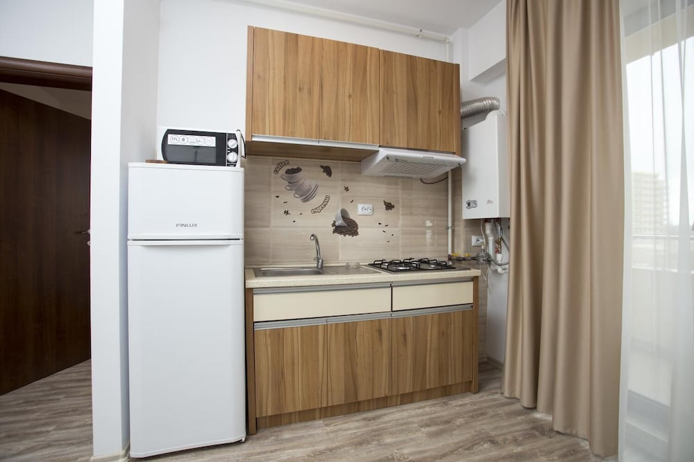 Chic Sea View Apartment Mamaia