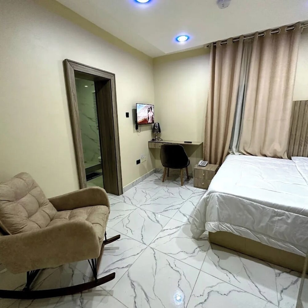 Bott Apartment