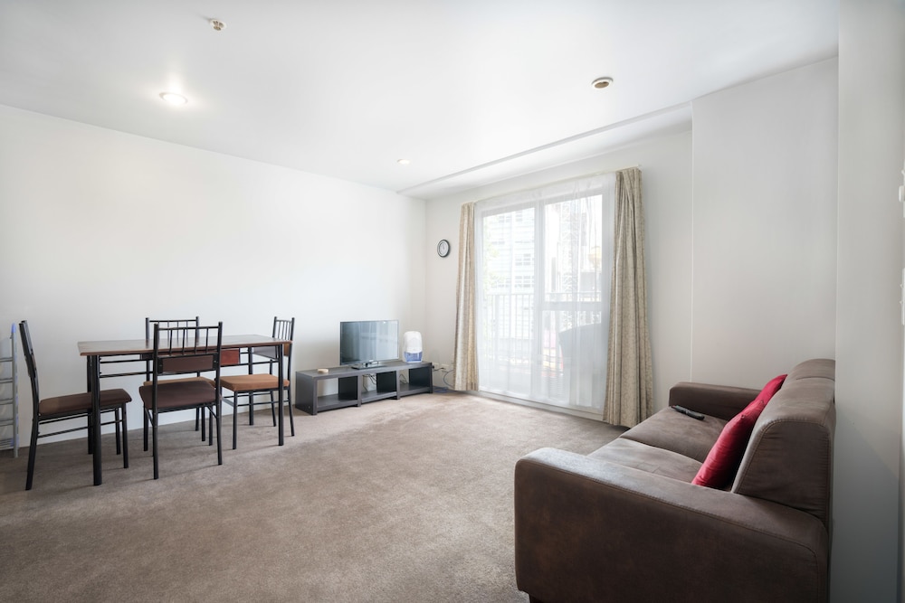 2 Bedroom Apartment in Central Location