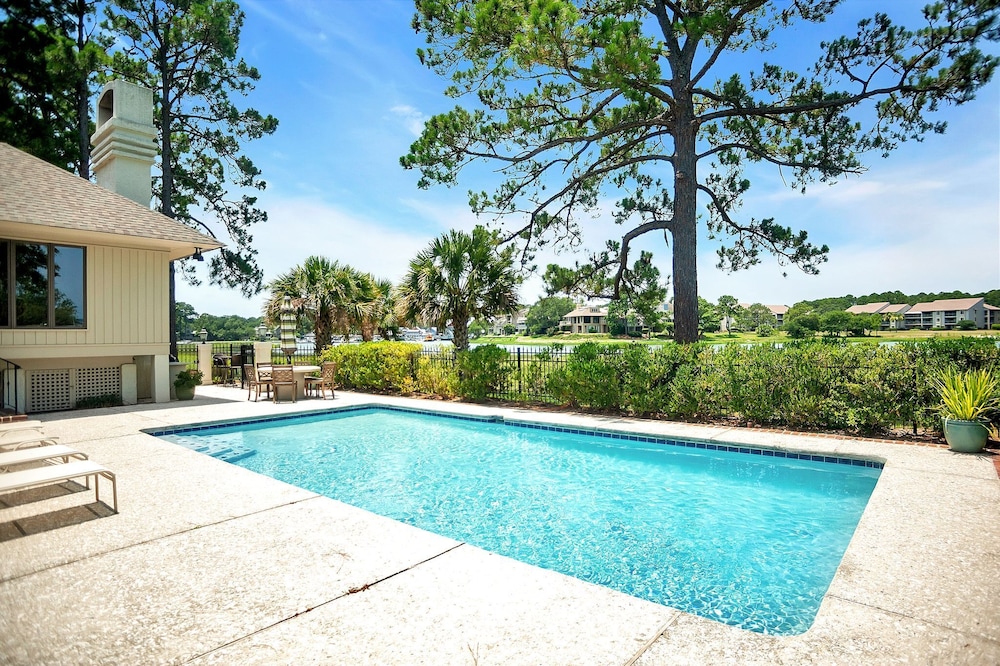 6 Willet Road at The Sea Pines Resort