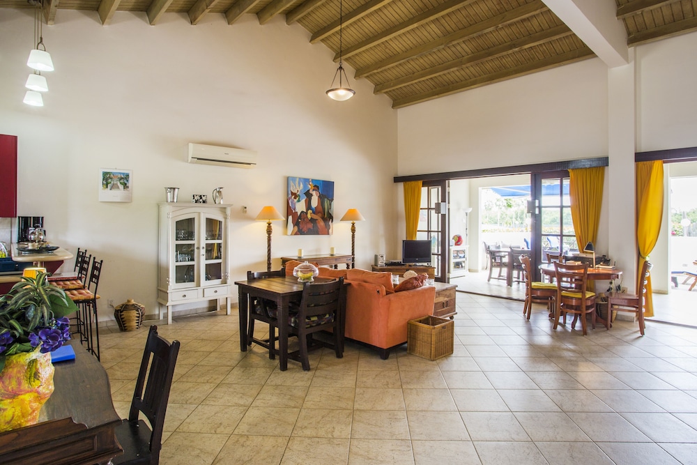 Blue Bay Bungalows