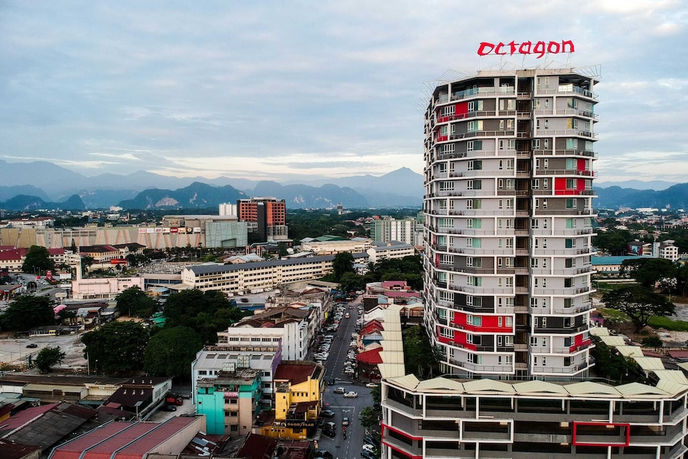 Hotel The Octagon Ipoh by Plush - Image 1
