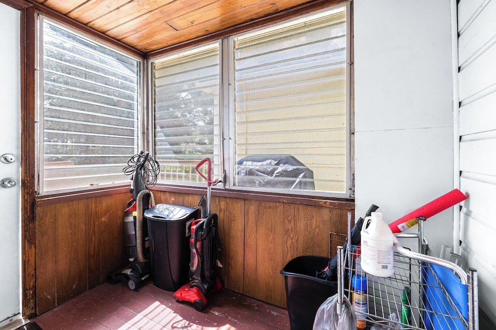 Charming Seminole Heights Getaway