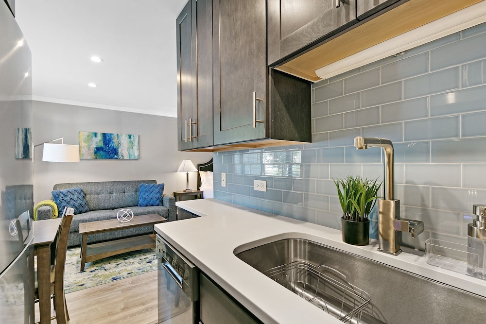 Studio in Oakdale - 203