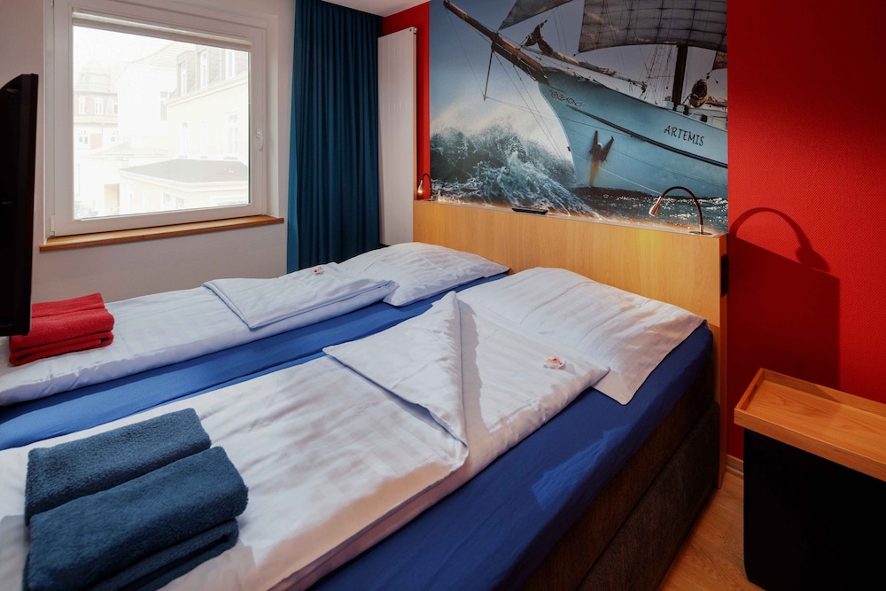 ney.land apartments