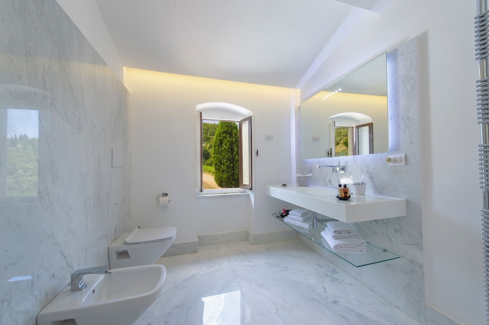 Villa Chianti With Panoramic Pool On The Vineyard