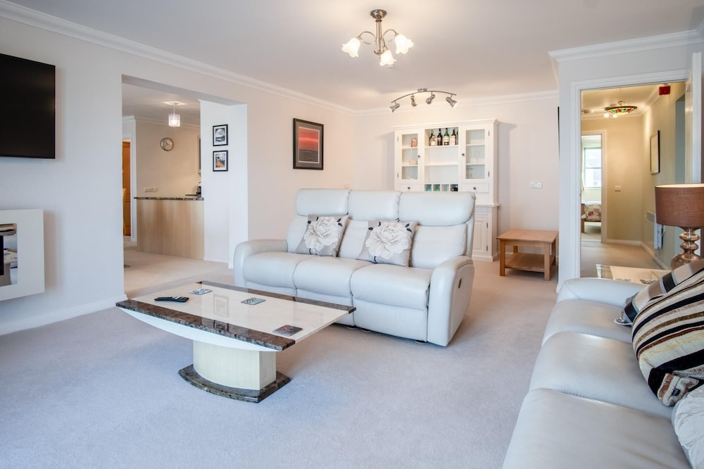 13 St Bride's Bay View - 4 Bedroom - Broad Haven