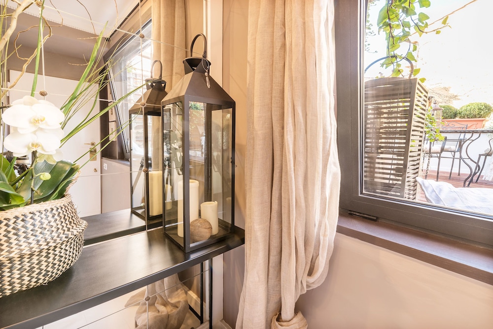 Navona Luxury & Charming Apartment
