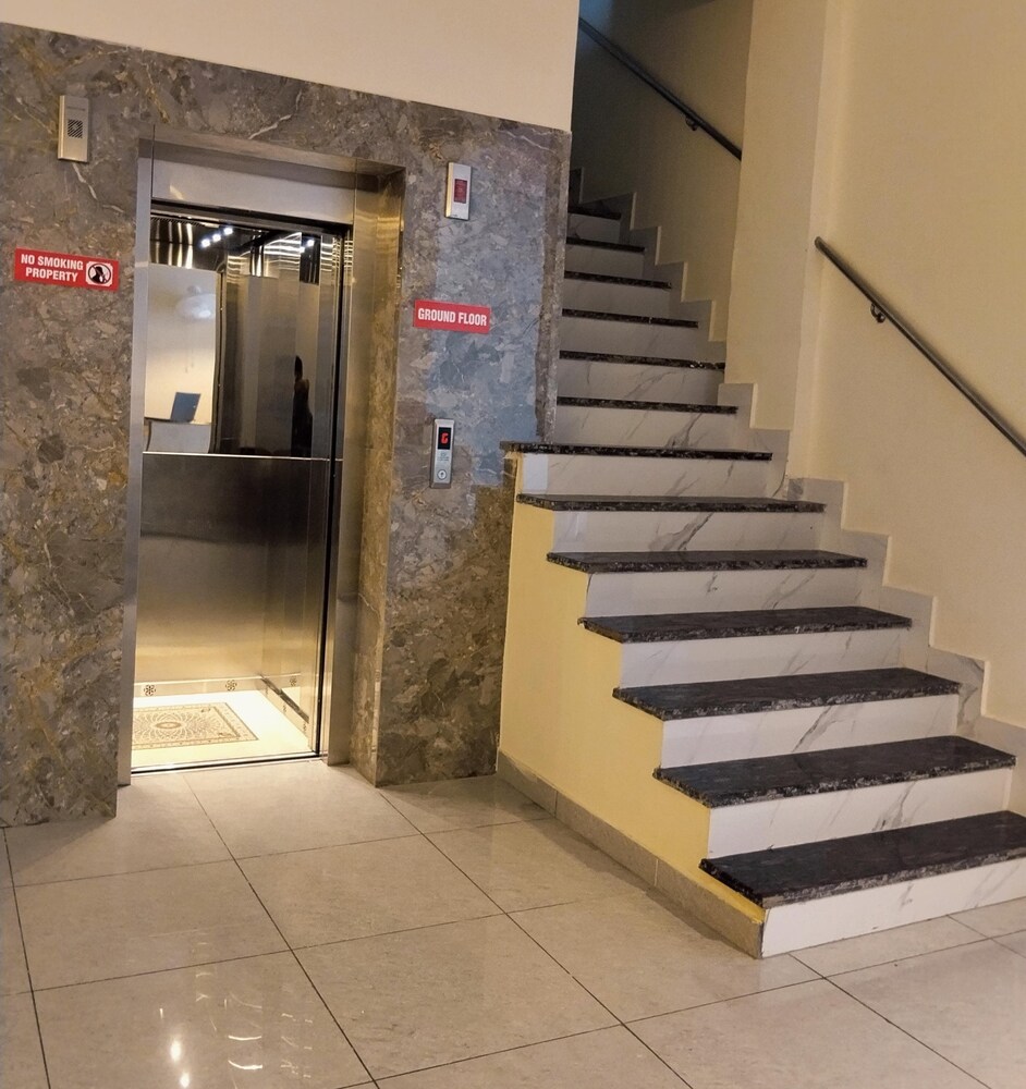 G SQUARE Rooms