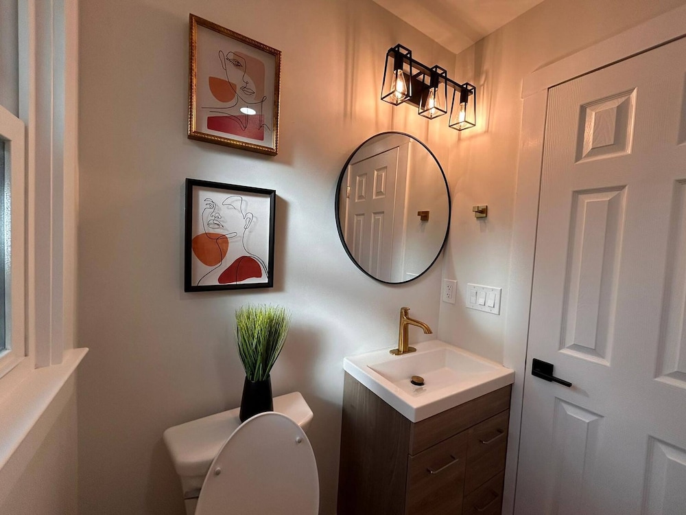 A122 Malone Home