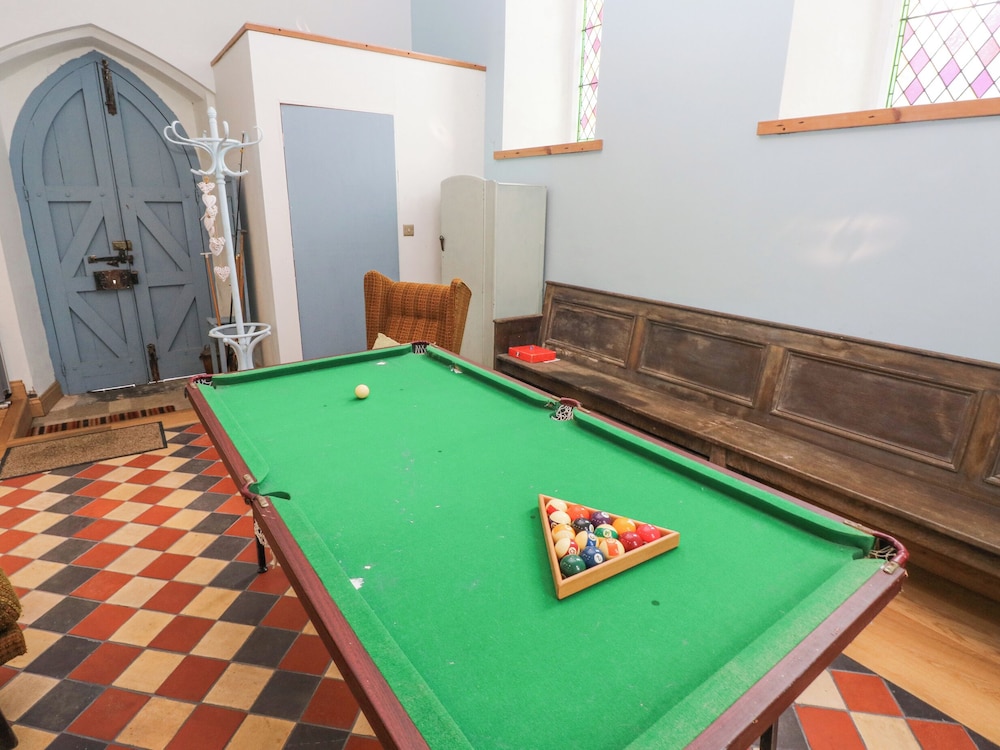 Church Llygad Y Dyffryn
