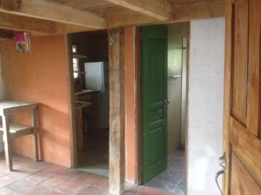 Big Kahuna Surf Camp - Hostel - Property Image 7