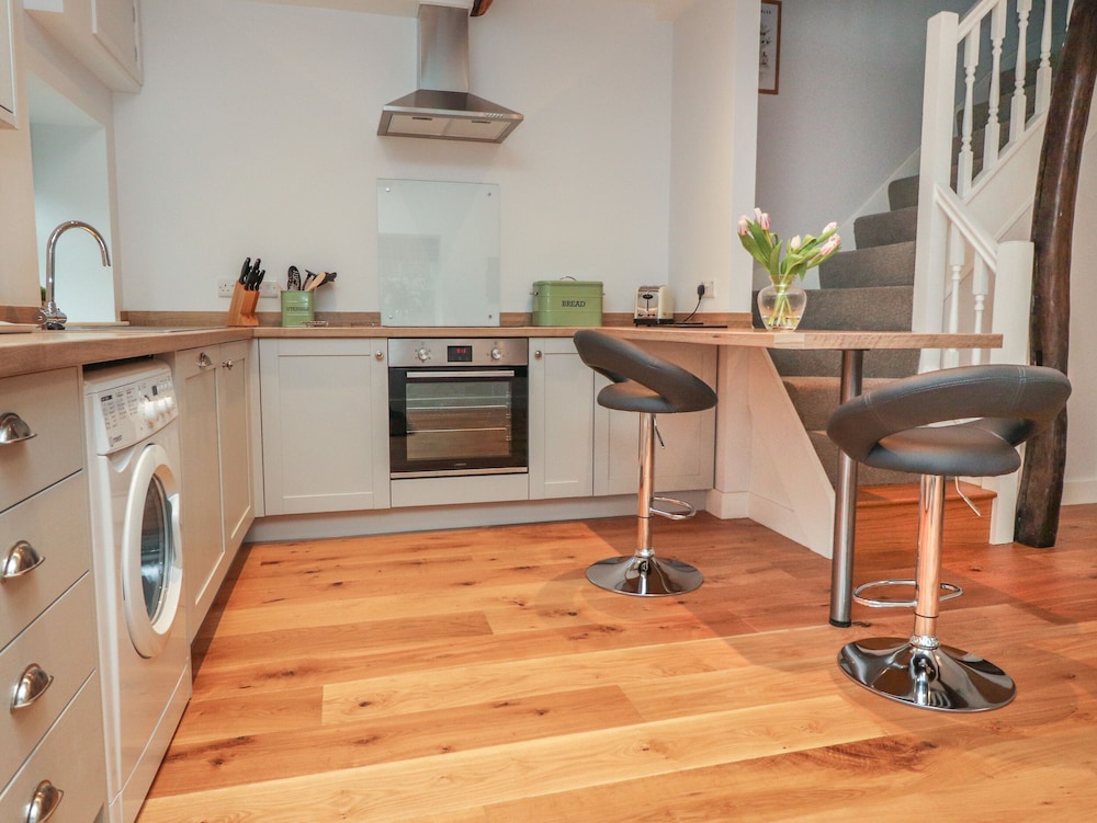 3 Hull House Cottage