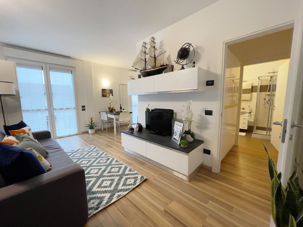 Rentopolis Apartments - Palazzo Candiani
